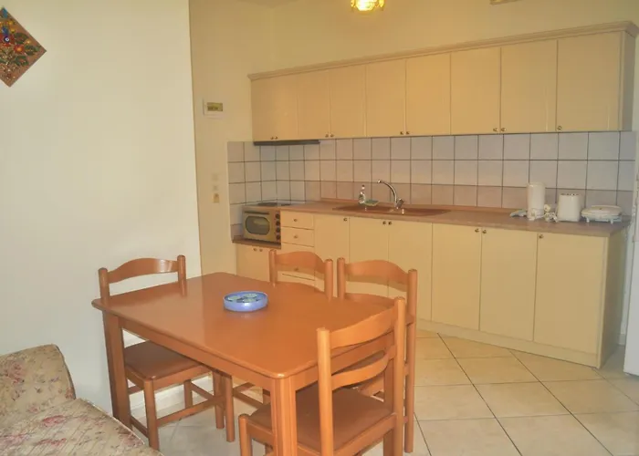 Apartament House Letta In A Very Quiet Location In Agios Gordios Beach, Corfu *