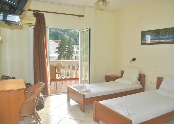 House Letta In A Very Quiet Location In Agios Gordios Beach, Corfu Апартаменты